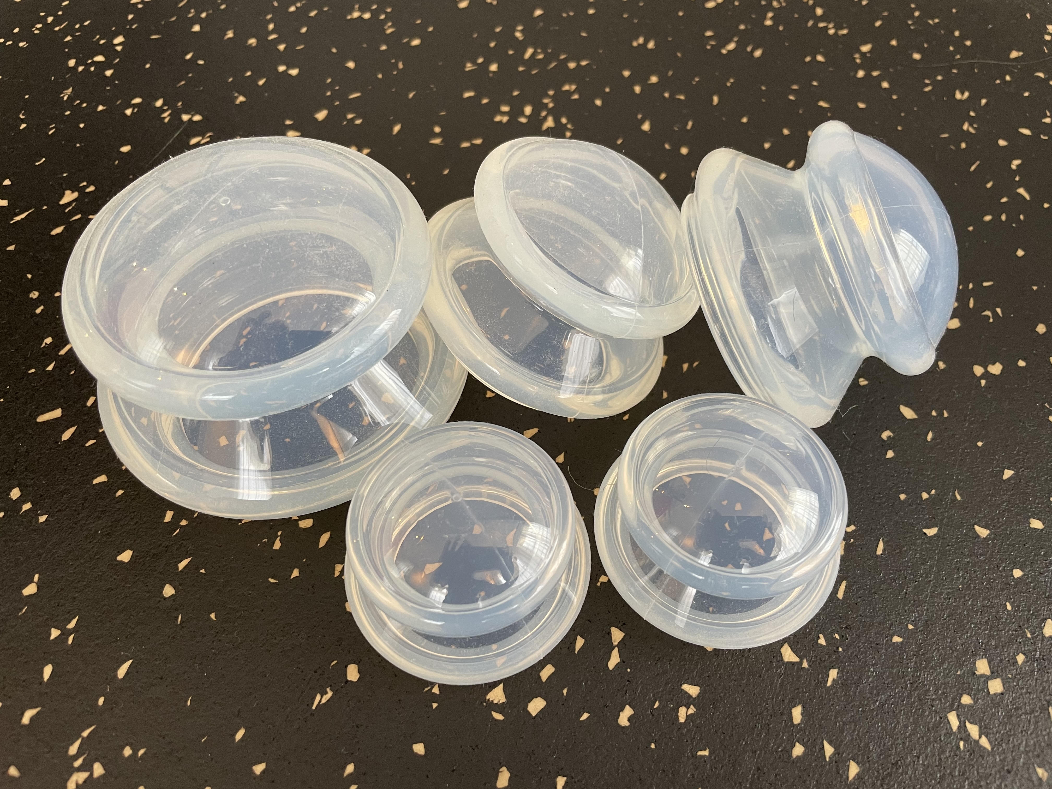 カッピング（吸玉）